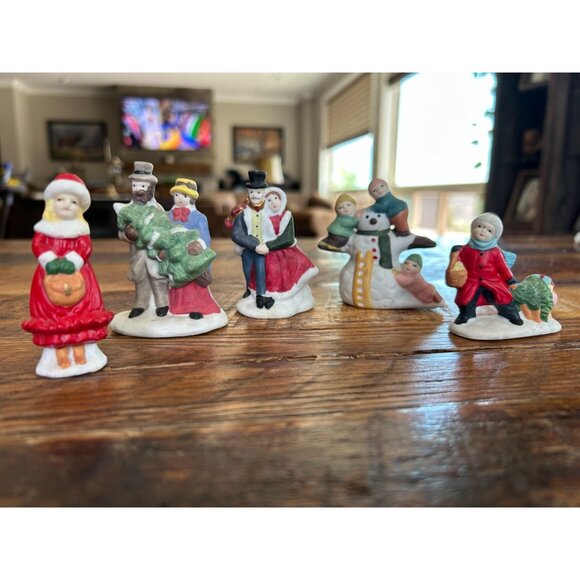 Set Of 6 Vintage Christmas Village Figurines Carolers Snowman Kids Holiday Decor - Picture 14 of 14